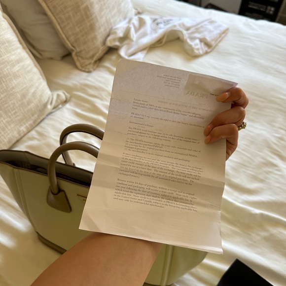 Prada Talco/Visone Saffiano Lux Large Shopping Bag - Picture 4 of 8